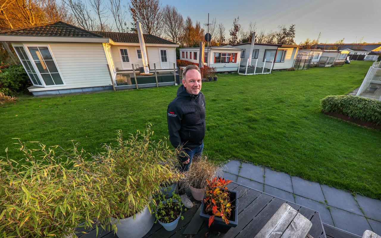 Ondernemer Bauke Jonkman op zijn camping Leyenspolder. Ondernemer Bauke Jonkman op zijn camping Leyenspolder.