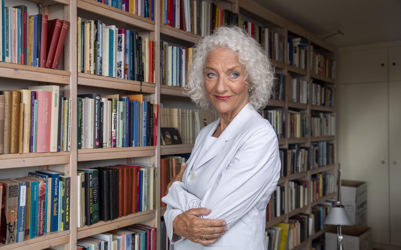 Nelleke Noordervliet: ,,Als je zo ijdel bent om boeken te willen publiceren, moet je ook de consequenties aanvaarden.’’ Nelleke Noordervliet: ,,Als je zo ijdel bent om boeken te willen publiceren, moet je ook de consequenties aanvaarden.’’