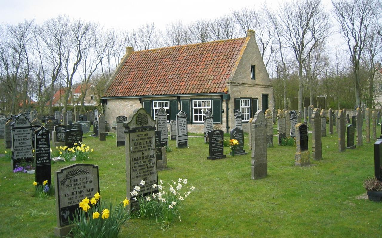 De begraafplaats in Ballum op Ameland.
