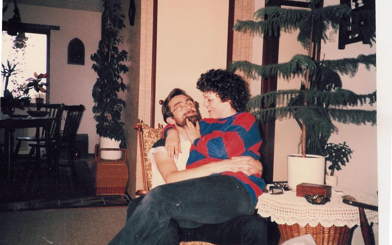 Rob en Simone konden niet met, maar ook niet zonder elkaar. Rob en Simone konden niet met, maar ook niet zonder elkaar.