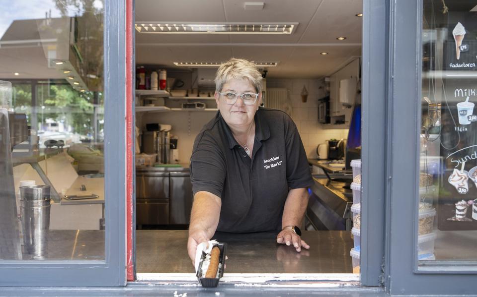 Greta Gal (57) werkt al sinds haar 15e in de snackbar. 