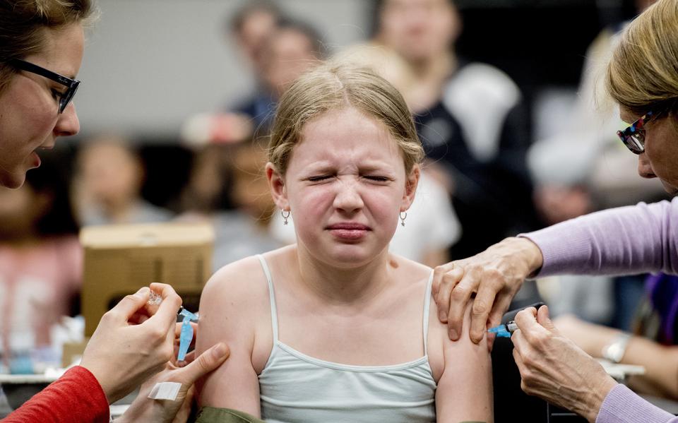In principe worden alle kinderen in Nederland gevaccineerd tegen kinkhoest.