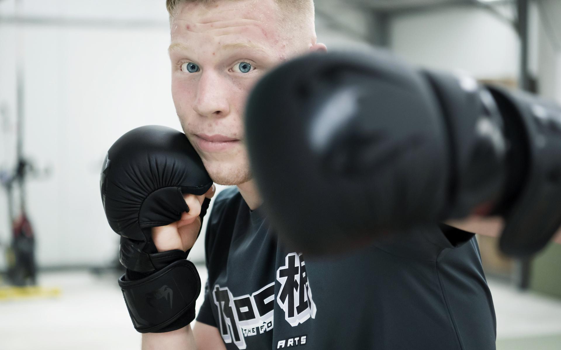 Hoe harder, hoe mooier: vechtsporter Leco uit Rinsumageast wil de kooi in als een gladiator van vroe