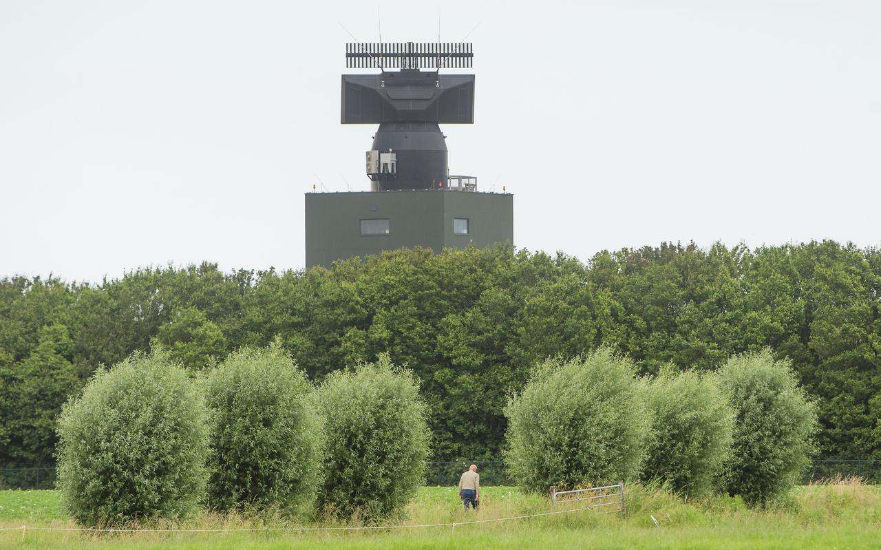 De militaire radarpost Wier. FOTO: MARCEL VAN KAMMEN