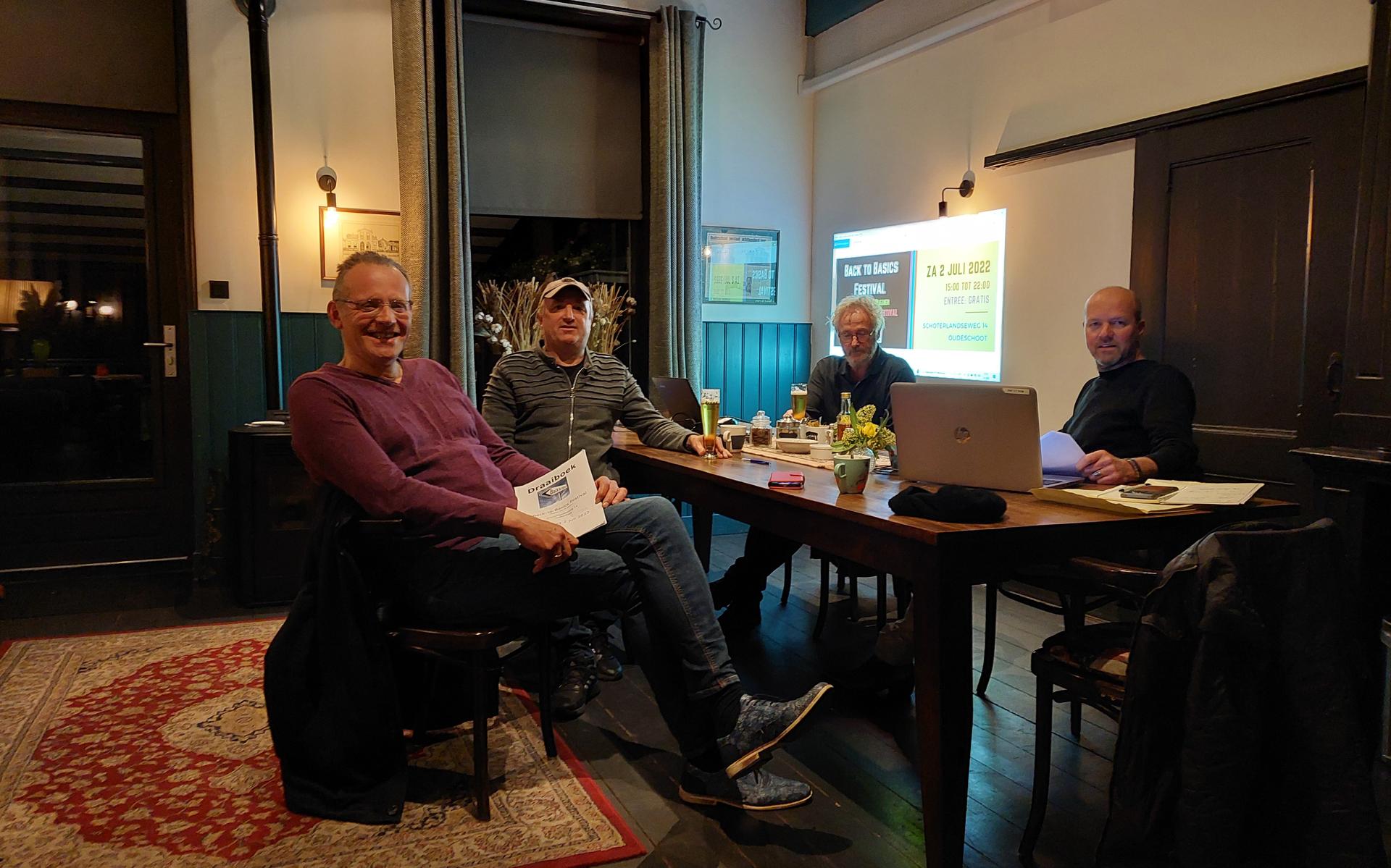 Oudeschoot in teken tweede editie gratis Back to Basics Festival. 'Onze slogan is muziek, bier en pl