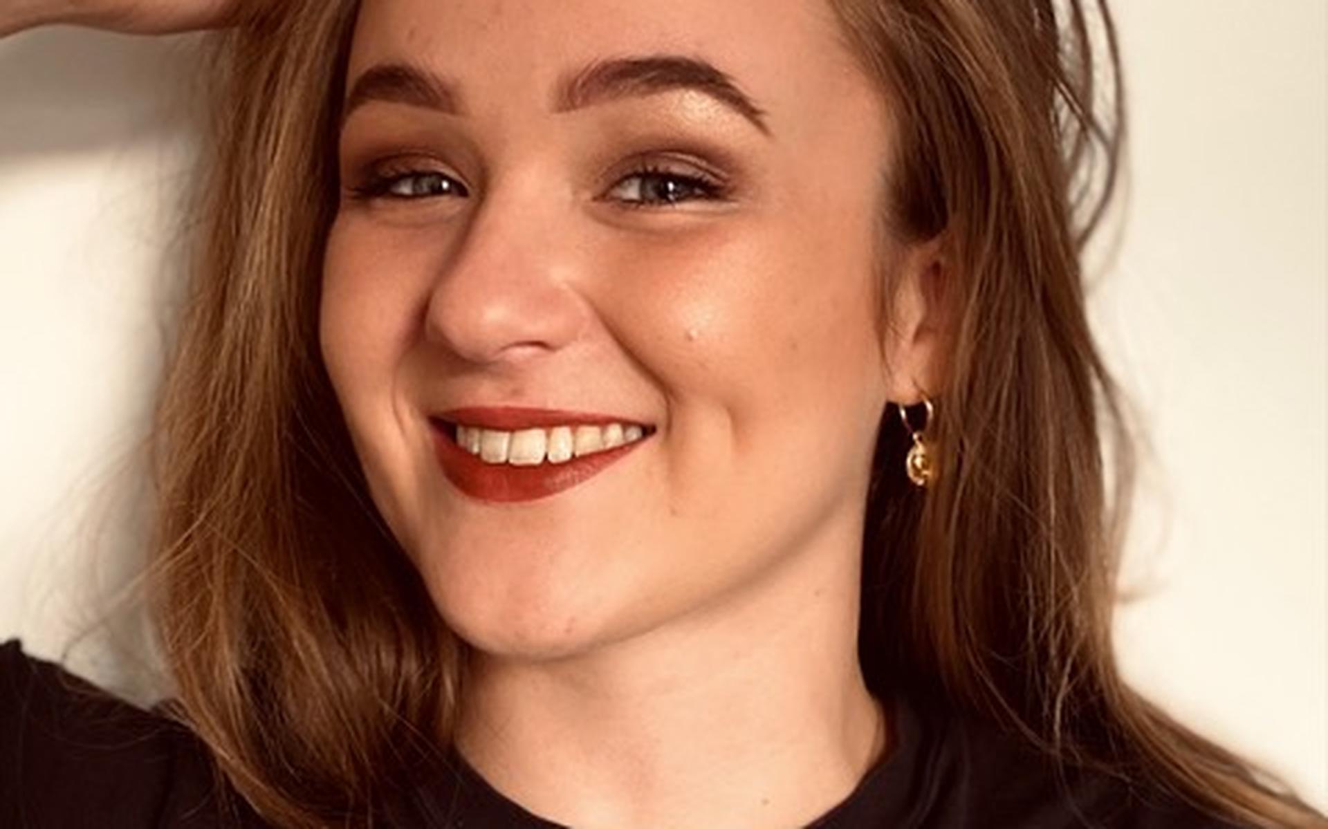 Zangeres Melissa Pander uit Oudemirdum haalt de finale van het Friese songfestival Liet