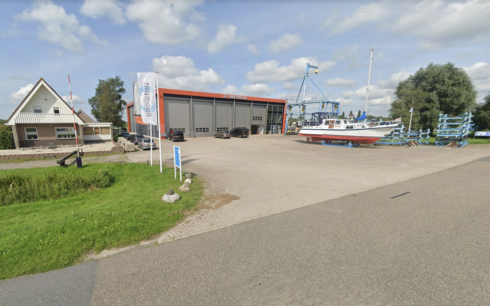Bootverhuurbedrijf Yachtcharter De Driespong in Langelille mag uitbreiden met nieuwe loods