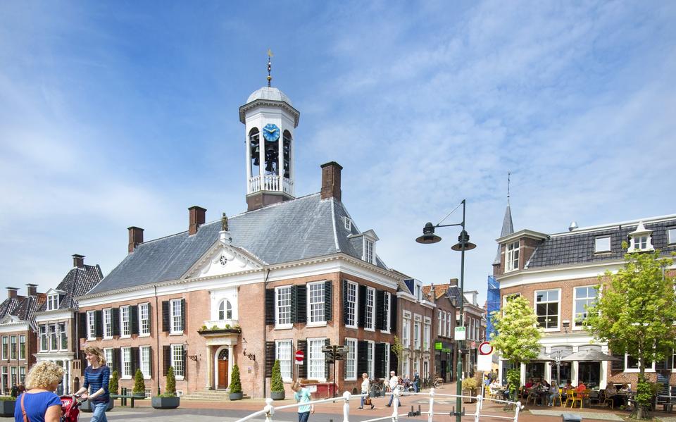 Het stadhuis in Dokkum.
