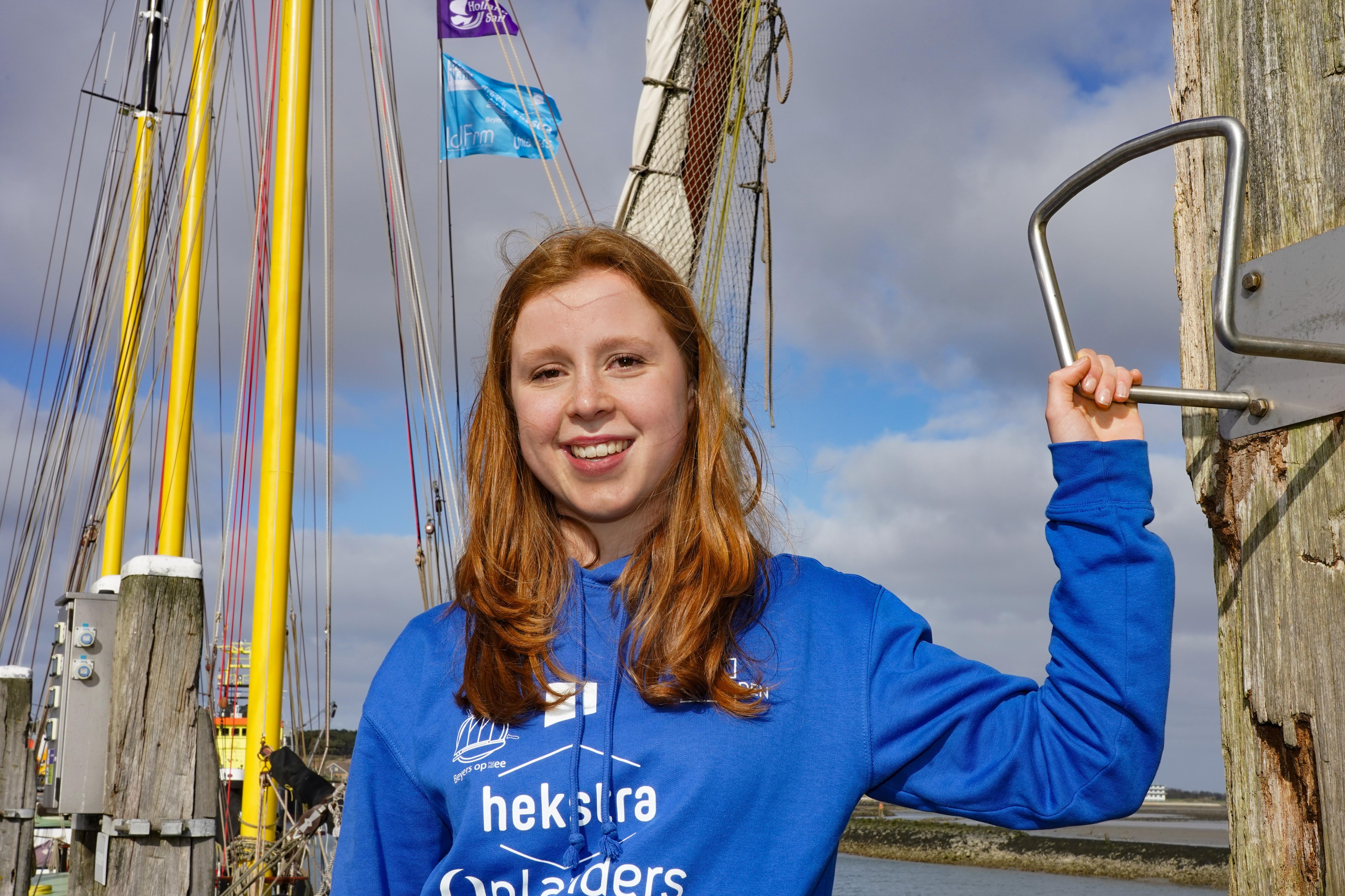 Eindexamen? Eerst de zee op: Hanna (17) uit Akkrum vernieuwt met Beyers op zee het onderwijs
