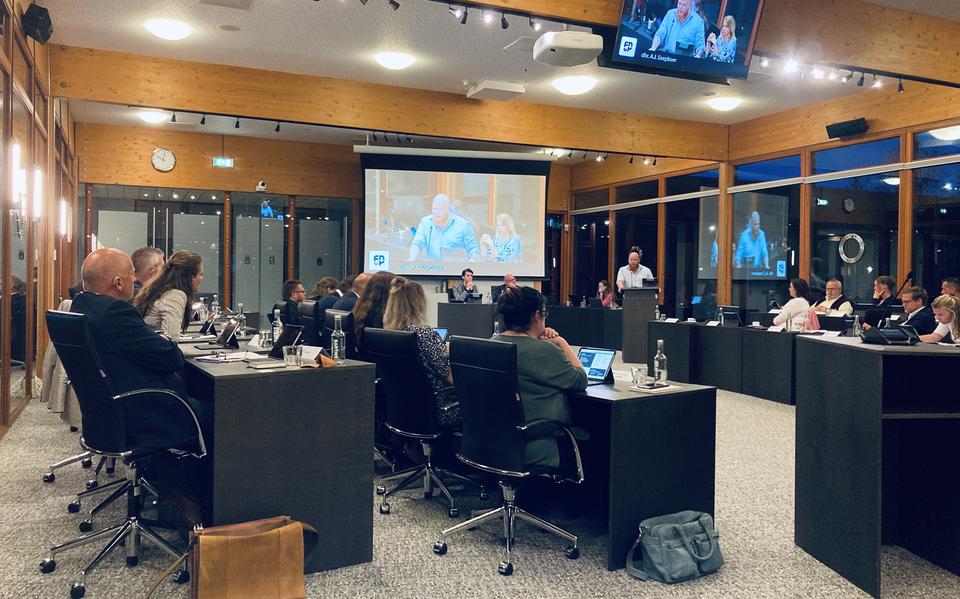 De gemeenteraad van Noardeast-Fryslân in de raadszaal in Kollum. FOTO LC