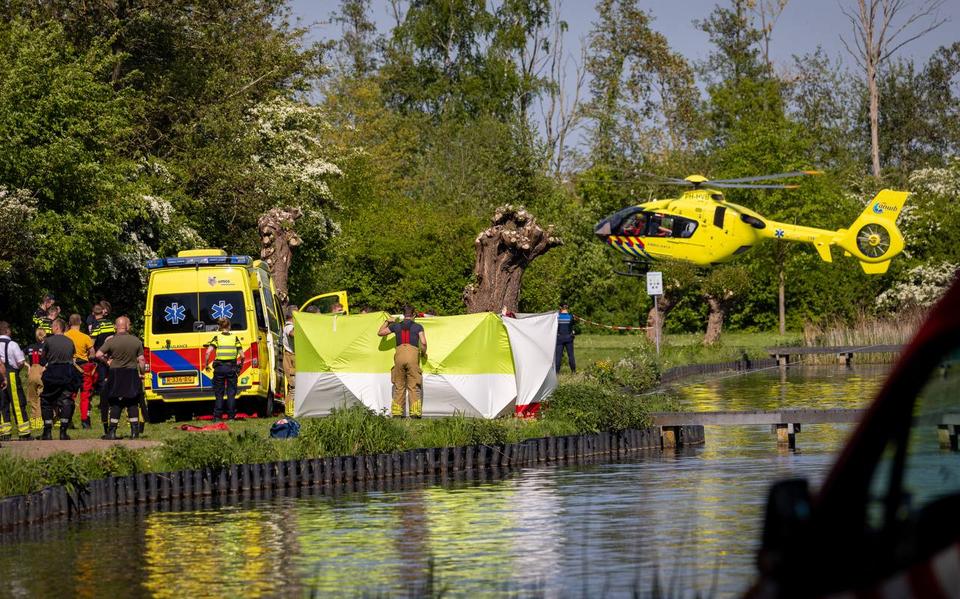 Een man is donderdag overleden in recreatiegebied De Potten bij Offingawier. De politie meldt dat het om een ongeval gaat.