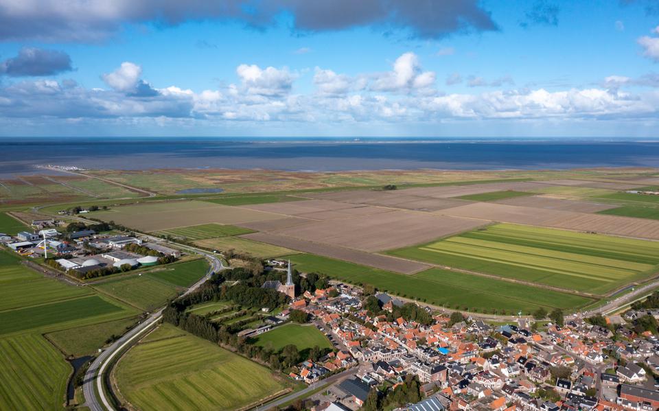 Het project Holwerd aan Zee biedt ook kansen om te komen tot een betere landbouwstructuur in het gebied.  