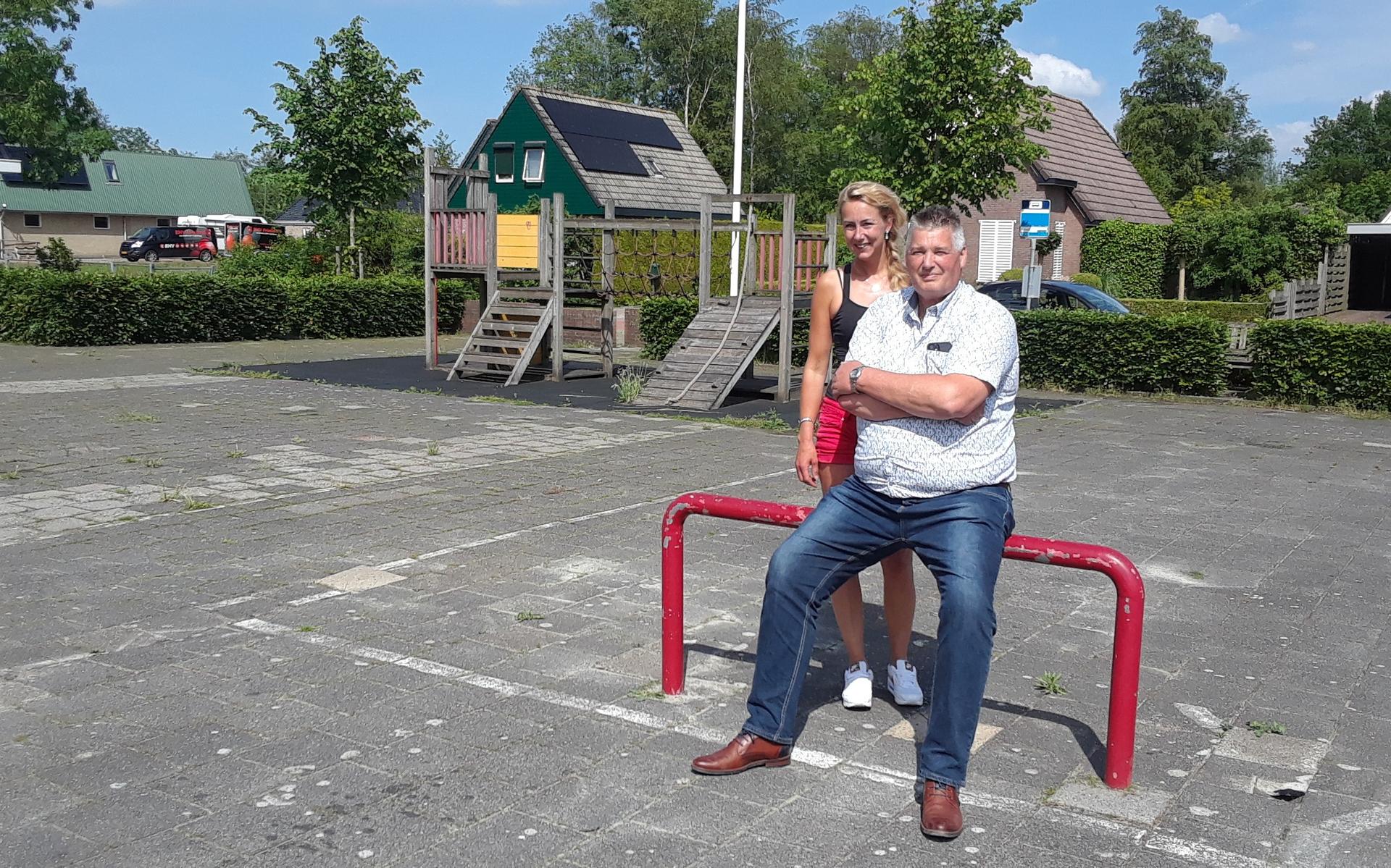 Van schoolplein tot 'ús doarpsplein' in De Tike - Leeuwarder Courant