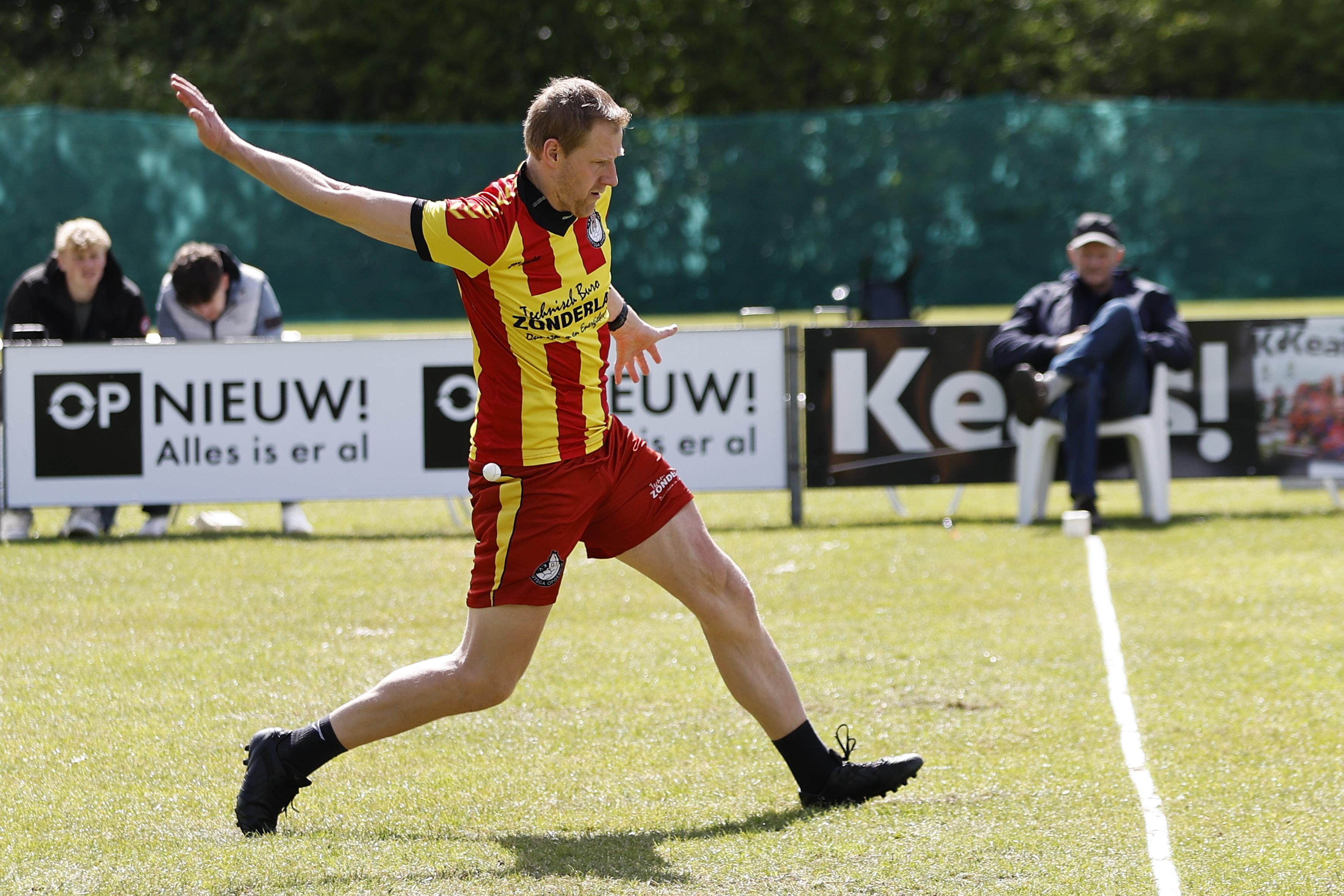 Hendrik Kootstra treedt bij een zege van Minnertsga op de Bondspartij in de voetsporen van de legend