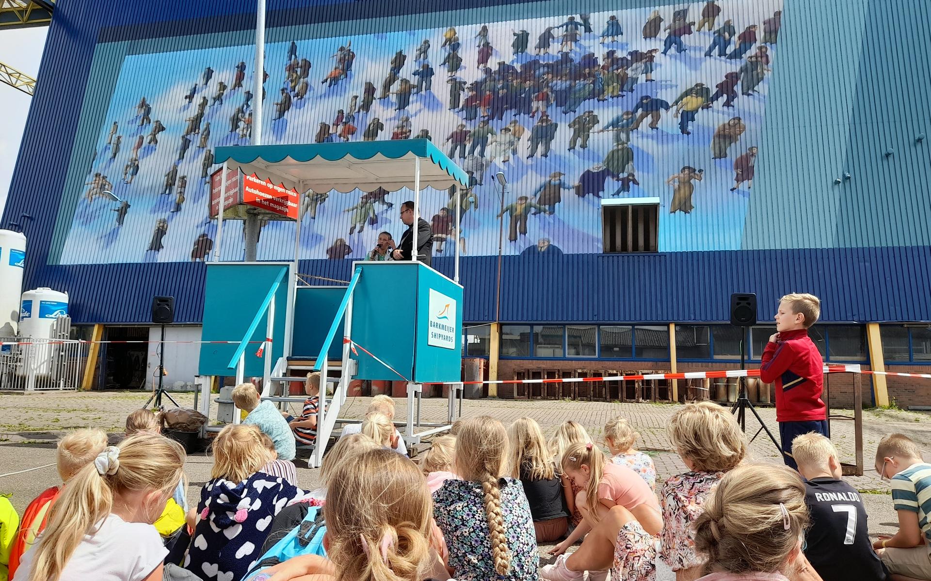 Grootste Friese muurkunstwerk geopend in Gerkesklooster-Stroobos