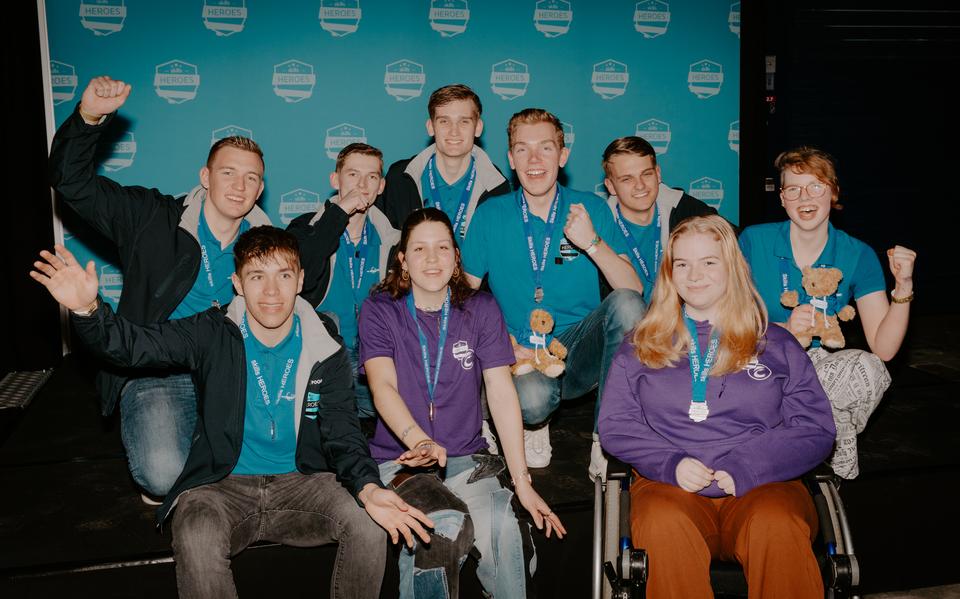 De toppers, v.l.n.r. (boven) Jens Sangers, Dannie Slotegraaf, Jogchum Lindeboom, Mike van der Zee, Sven van der Weide, Syta Westra, 
onderste rij Gerrit Veenstra, Kagla Kaya, Vera Sterk.