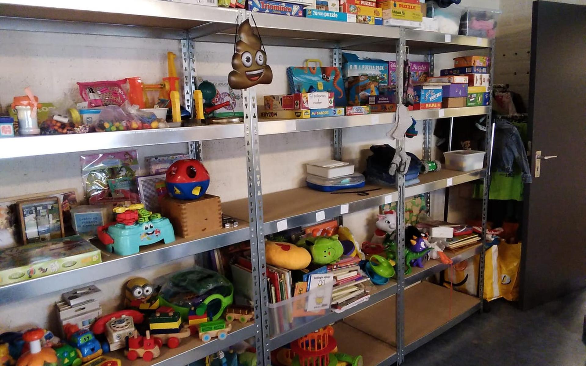 In MFG De kompenije worden veel activiteiten gehouden. Zo is er 't Doorgeefplakje, waar kinderkleding en speelgoed worden ingezameld, om te worden doorgegeven aan anderen. 
