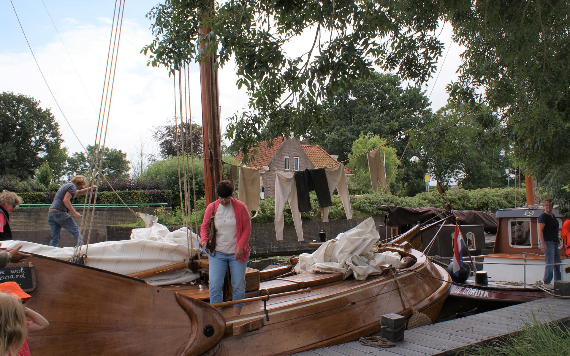 Historische schepen naar Turfvaartdagen in Nij Beets