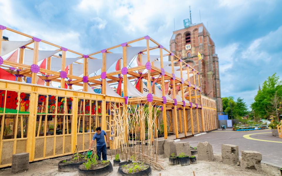Het Bouwurk staat er tot en met 24 augustus. 