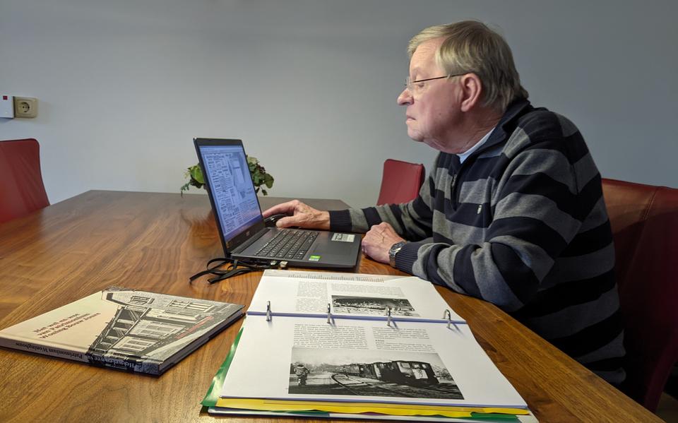 Jan Lammertsen heeft het boek 'Trammen in Haskerland, een reis door de tijd' samengesteld