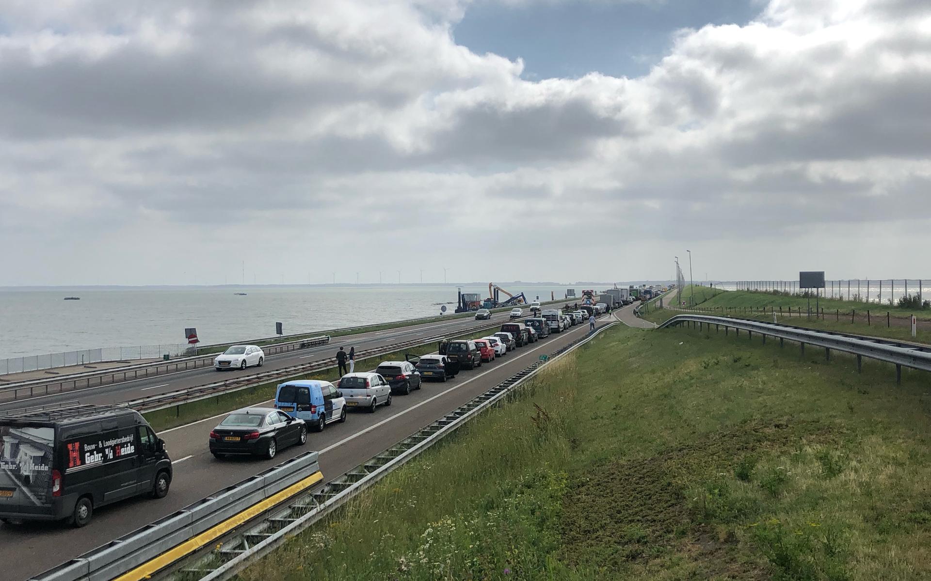 Friesland Afsluitdijk richting Den Oever weer open - Leeuwarder Courant