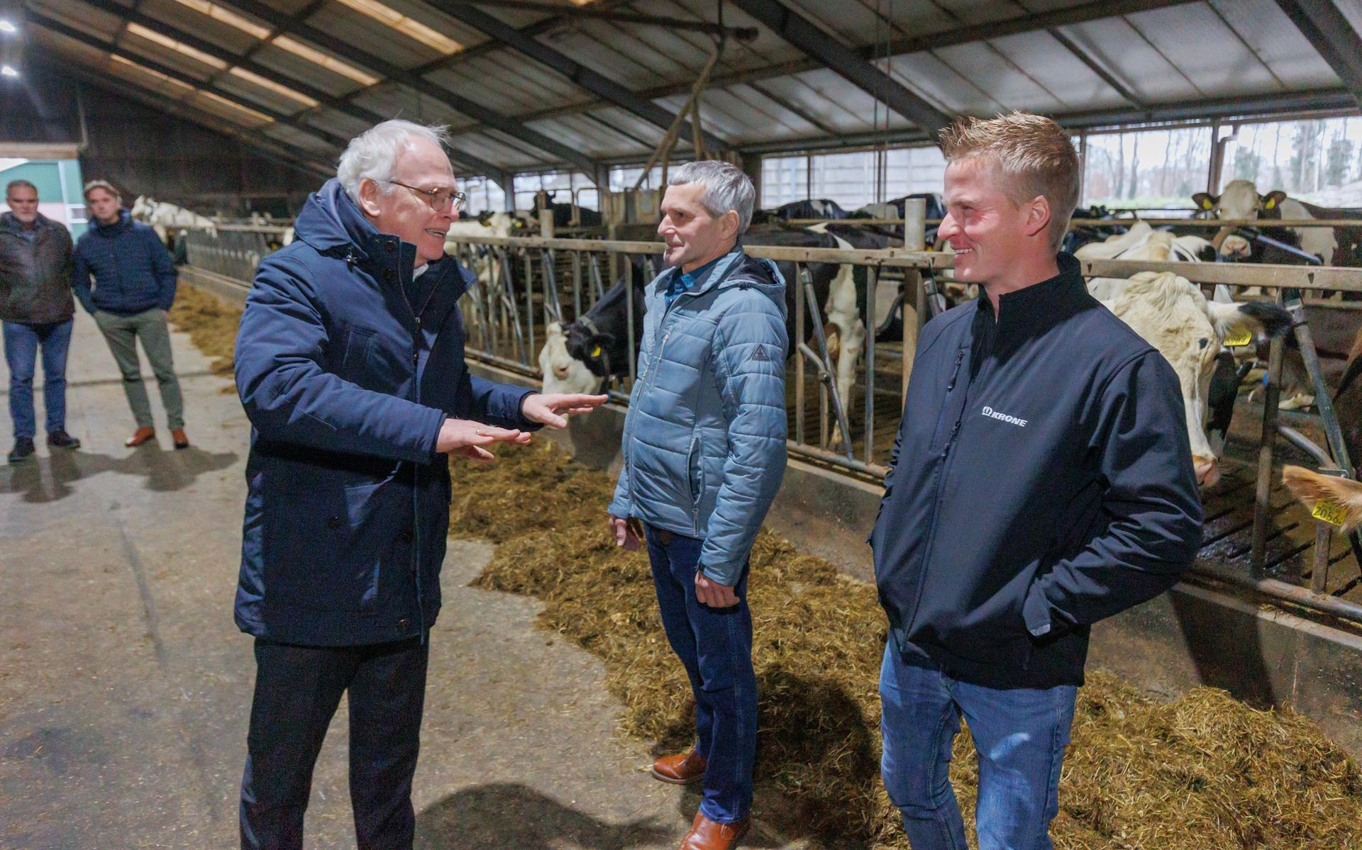 Minister Piet Adema enthousiast over mono-mestvergister Wijnjewoude: 'Minder stikstof en minder broe
