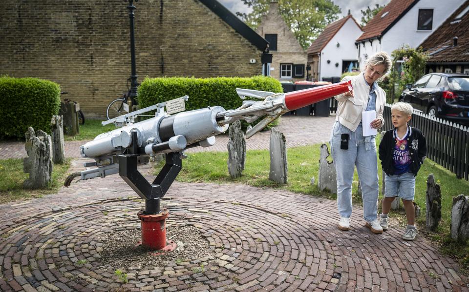 De laatste harpoen van het laatste Nederlandse ‘walvisfabrieksschip’, de Willem Barendsz II, die tot 1964 rond de Zuidpool werd ingezet. 