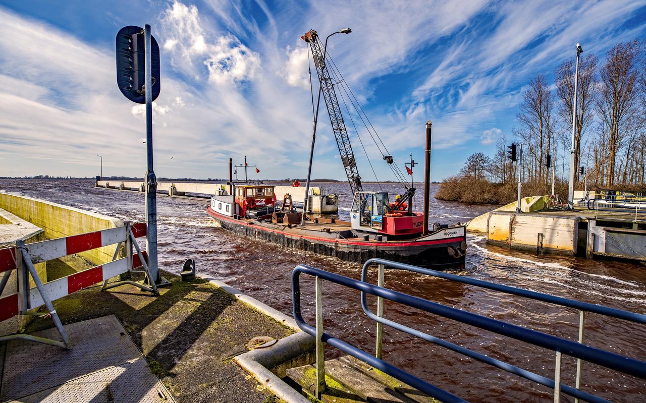 Archieffoto van de sluis in Terherne. Archieffoto van de sluis in Terherne.