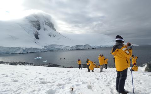 Onderzoekers op Antarctica.