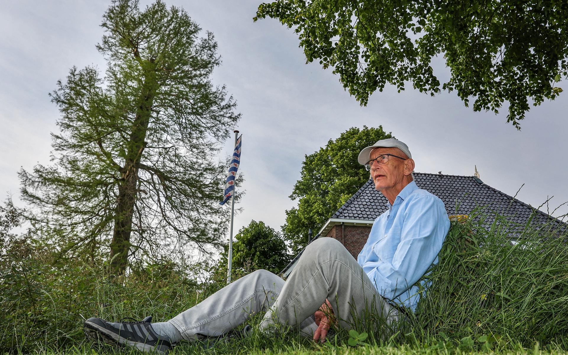 De sânde natoergids fan Sake Roodbergen: 'Beammen fan bûten ha ekologysk gjin wearde' - Leeuwarder C