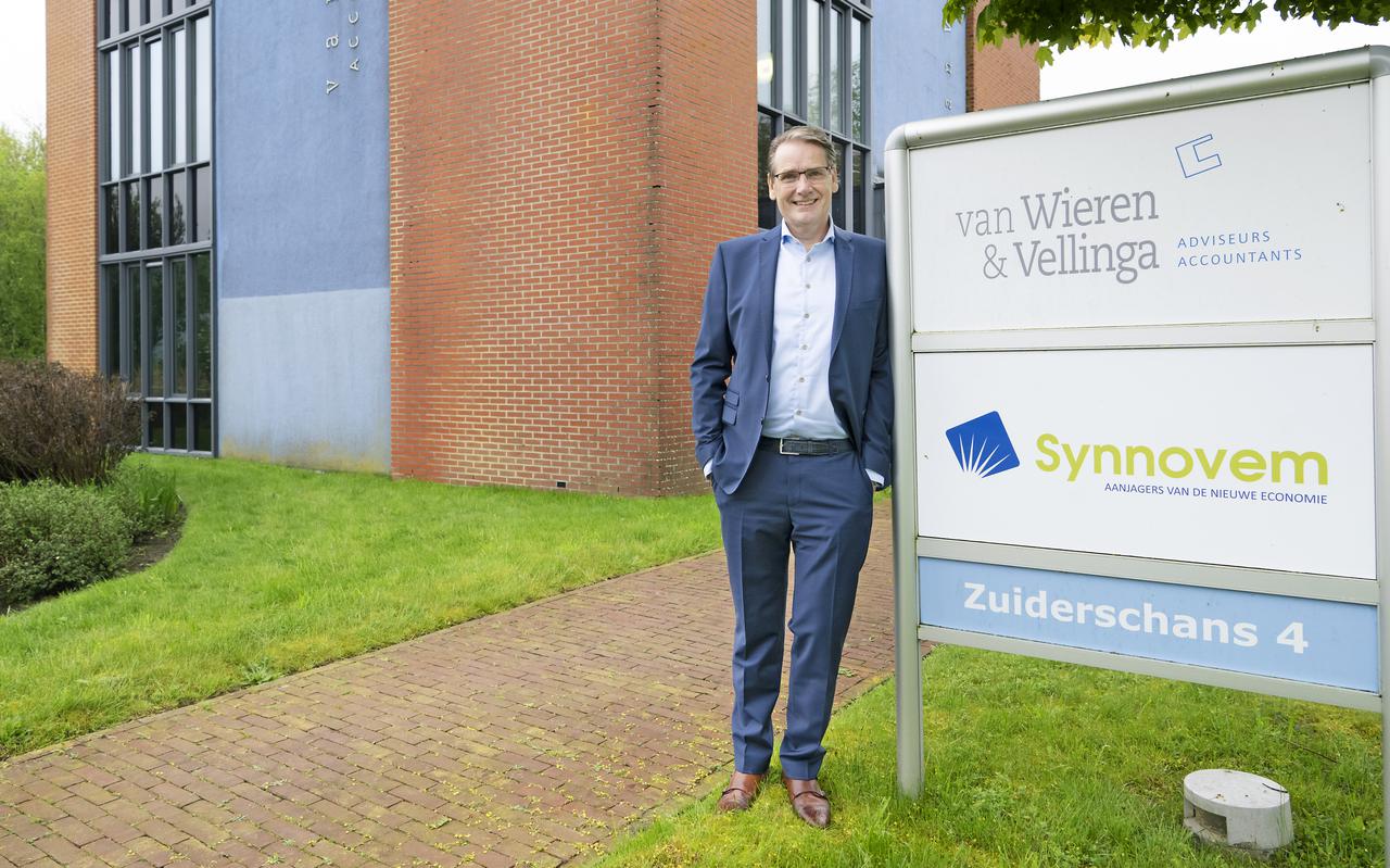 Accountant Douwe Vellinga verwacht veel meer bedrijfsovernames omdat de 'oude garde' met pensioen gaat. Foto: Marcel van Kammen
