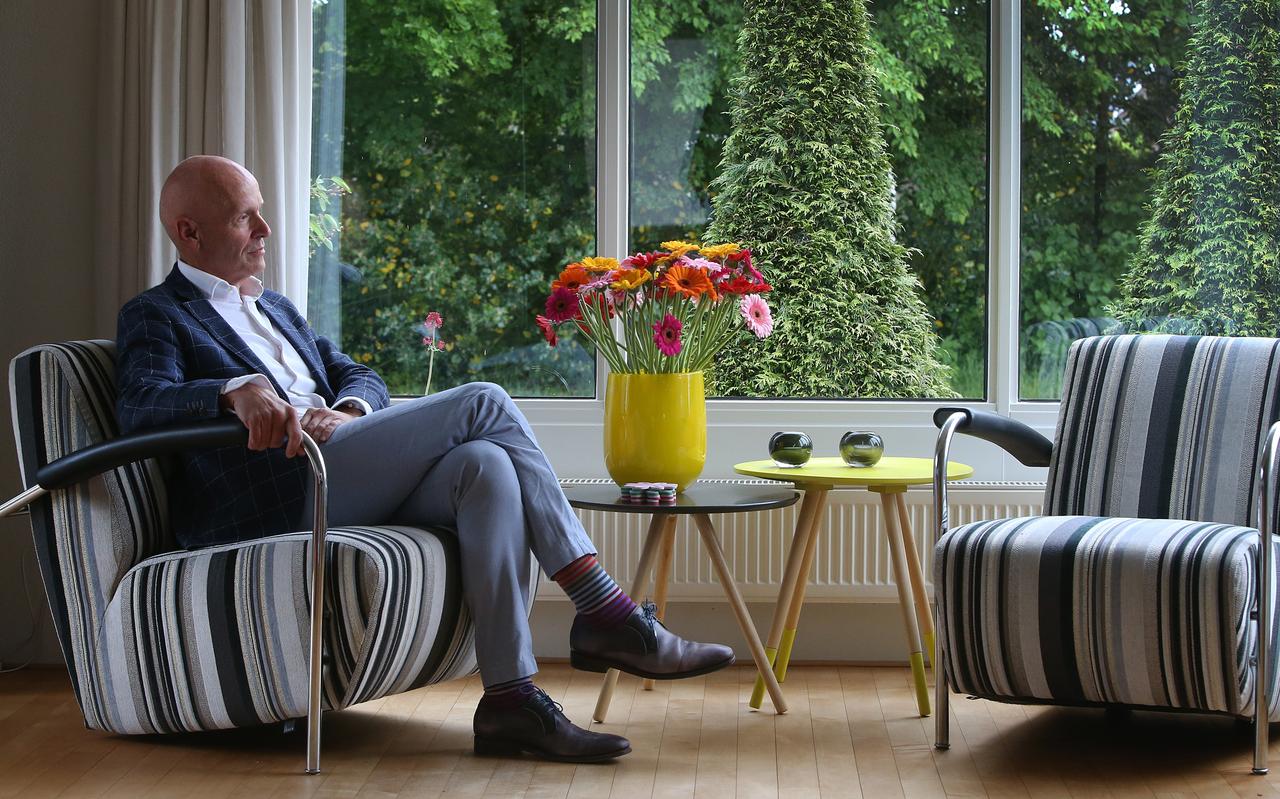 Piet Fortuin: ,,Deze crisis verbleekt alle voorgaande. We gaan een heel diep dal in.'' Piet Fortuin: ,,Deze crisis verbleekt alle voorgaande. We gaan een heel diep dal in.''