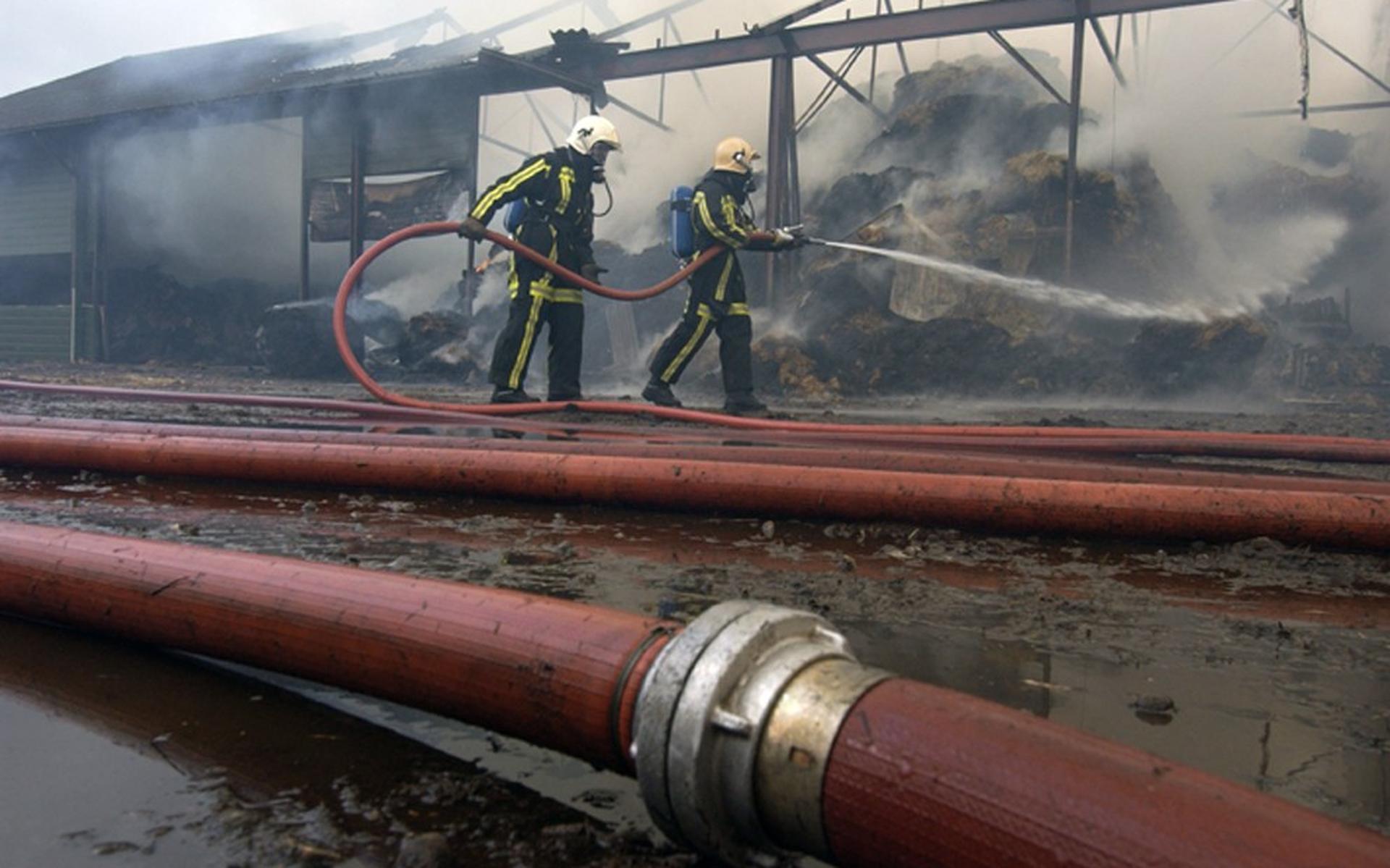 Friese brandweer gaat op de schop en krijgt eigen baas - Leeuwarder Courant