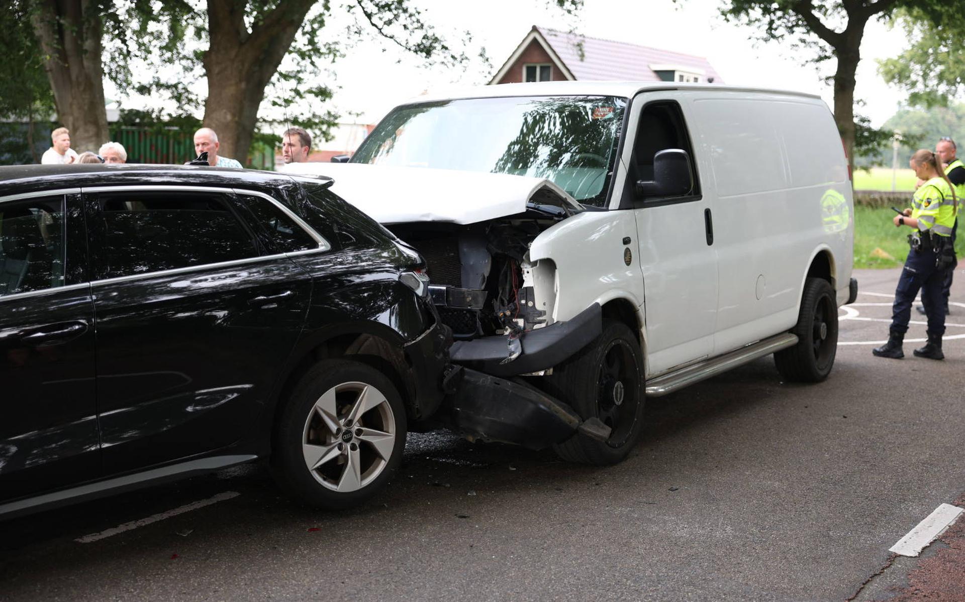 De bestuurder van de bestelbus koos het hazenpad na het ongeval.