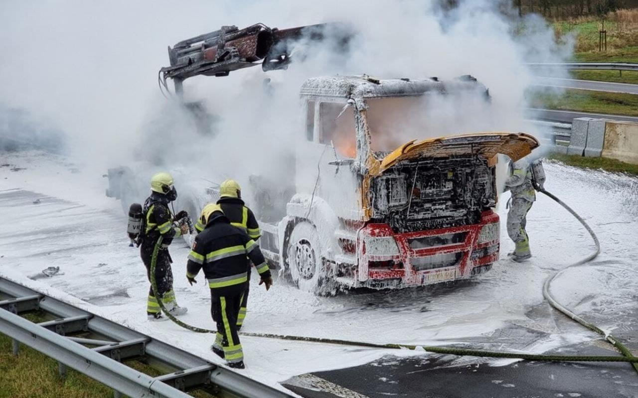 De vrachtwagen van Wouter Beitsma ging door de brand verloren.