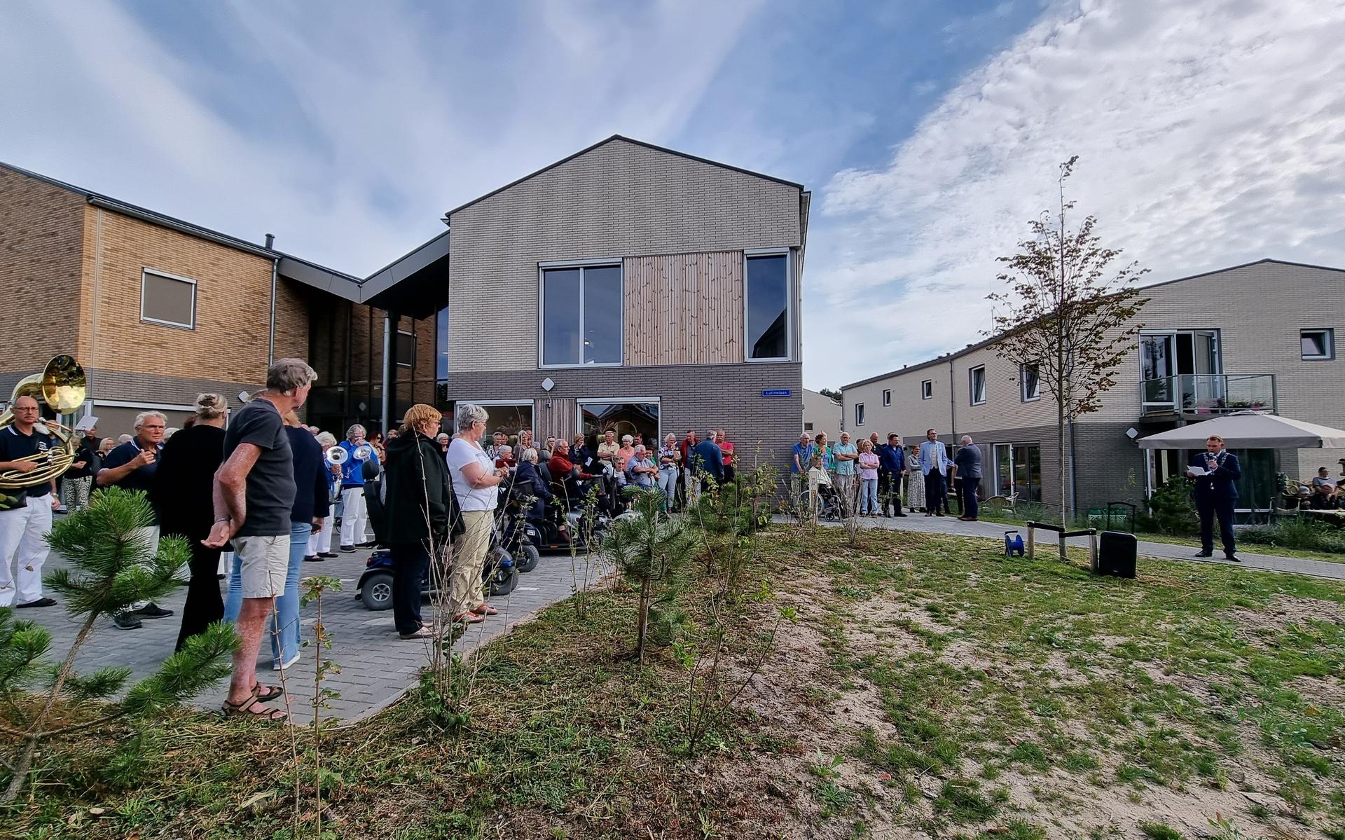 Opening van het nieuwe dorpshuis in de Boswijk op Vlieland, half september 2022. 