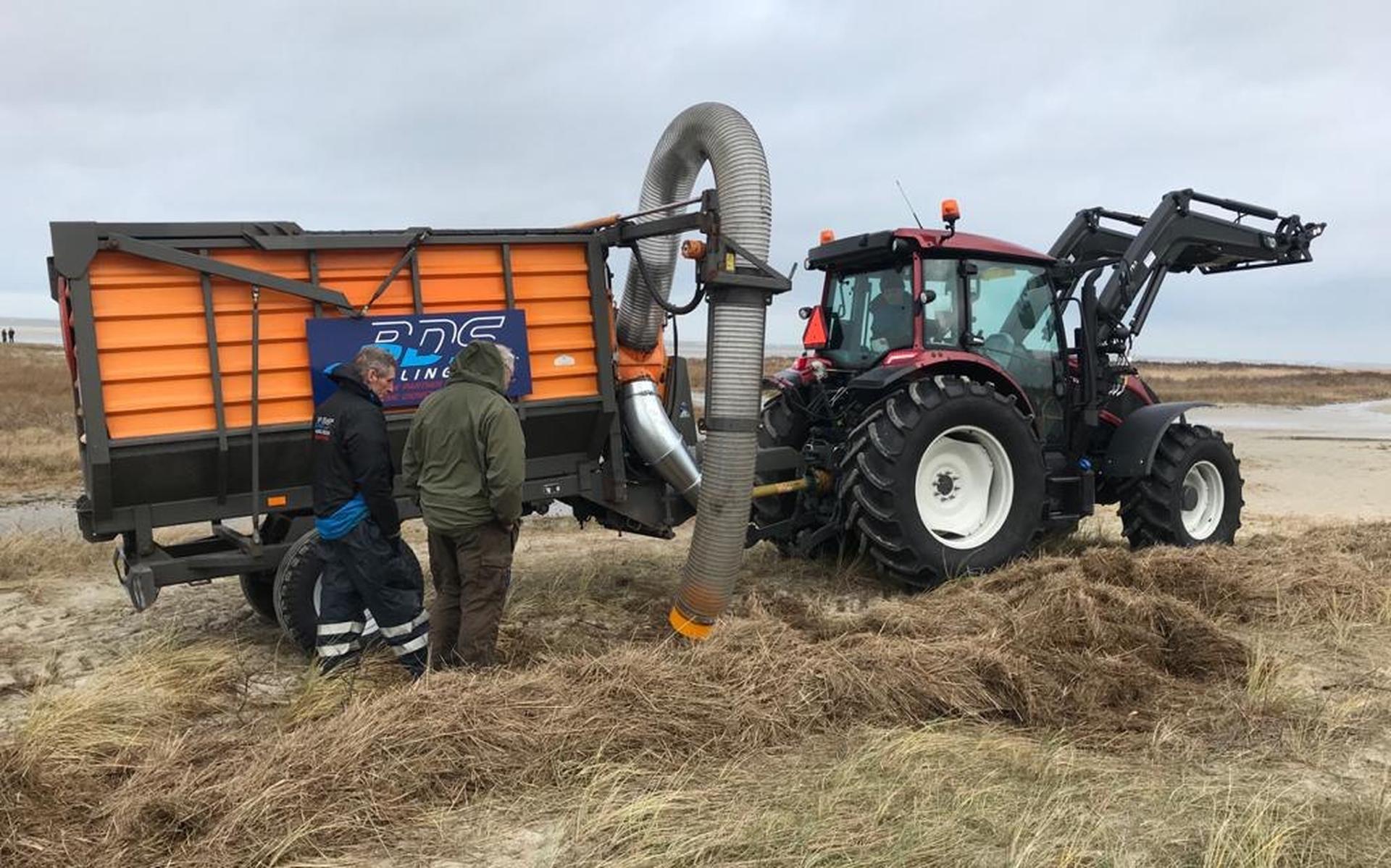 De klepelzuiger van BDS. FOTO NATUURMONUMENTEN