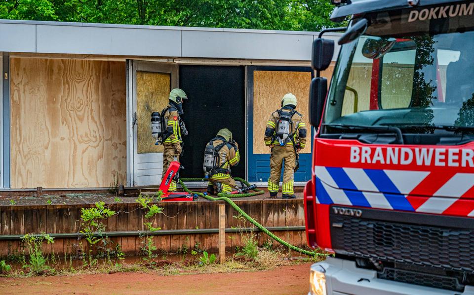 Brand in een leegstaand pand aan de Harddraversdijk in Dokkum.