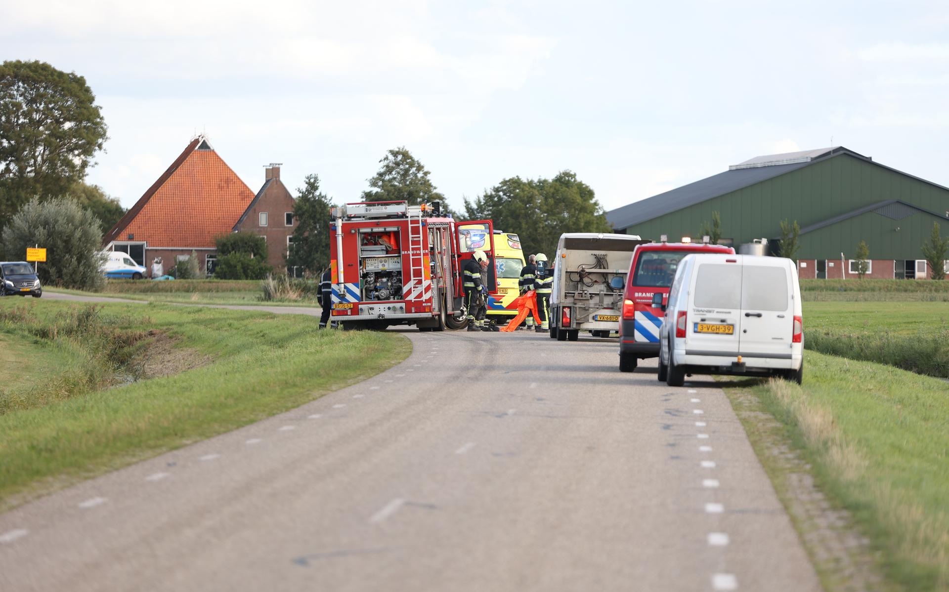Gewonde bij botsing op Spearsterdyk bij Dearsum - Leeuwarder Courant
