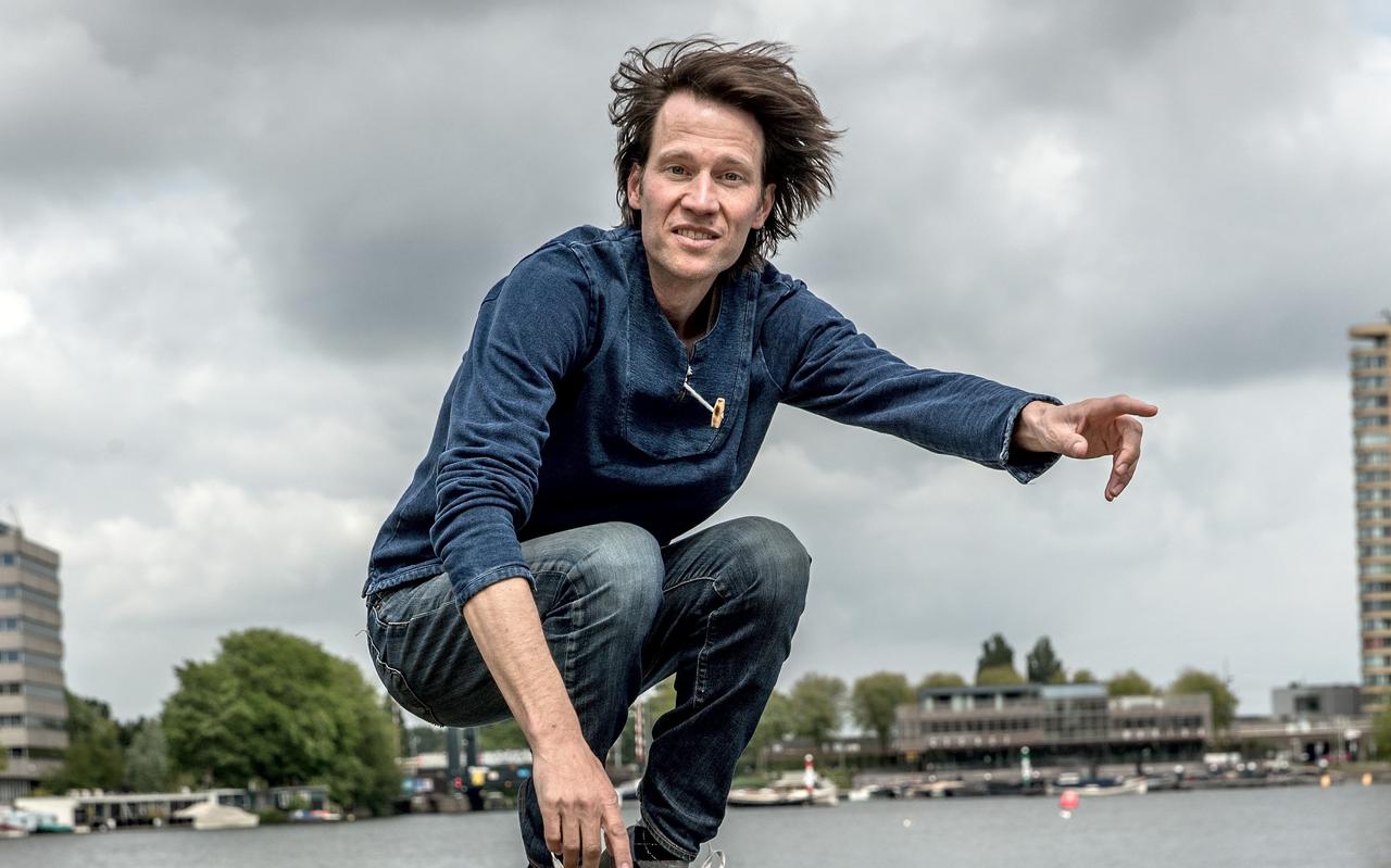 Componist en cultureel ondernemer Merlijn Twaalfhoven strijdt voor een betere en vooral GOEDE wereld.