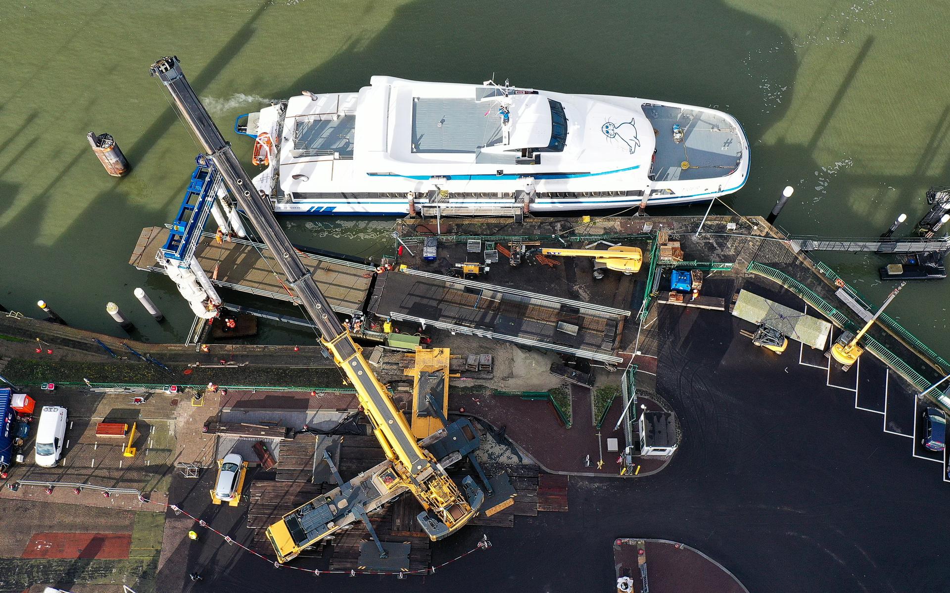 Bruggen Naar Veerboot In Harlingen Krijgen Opfrisbeurt Een Monsterklus Waar Reiziger bijna 