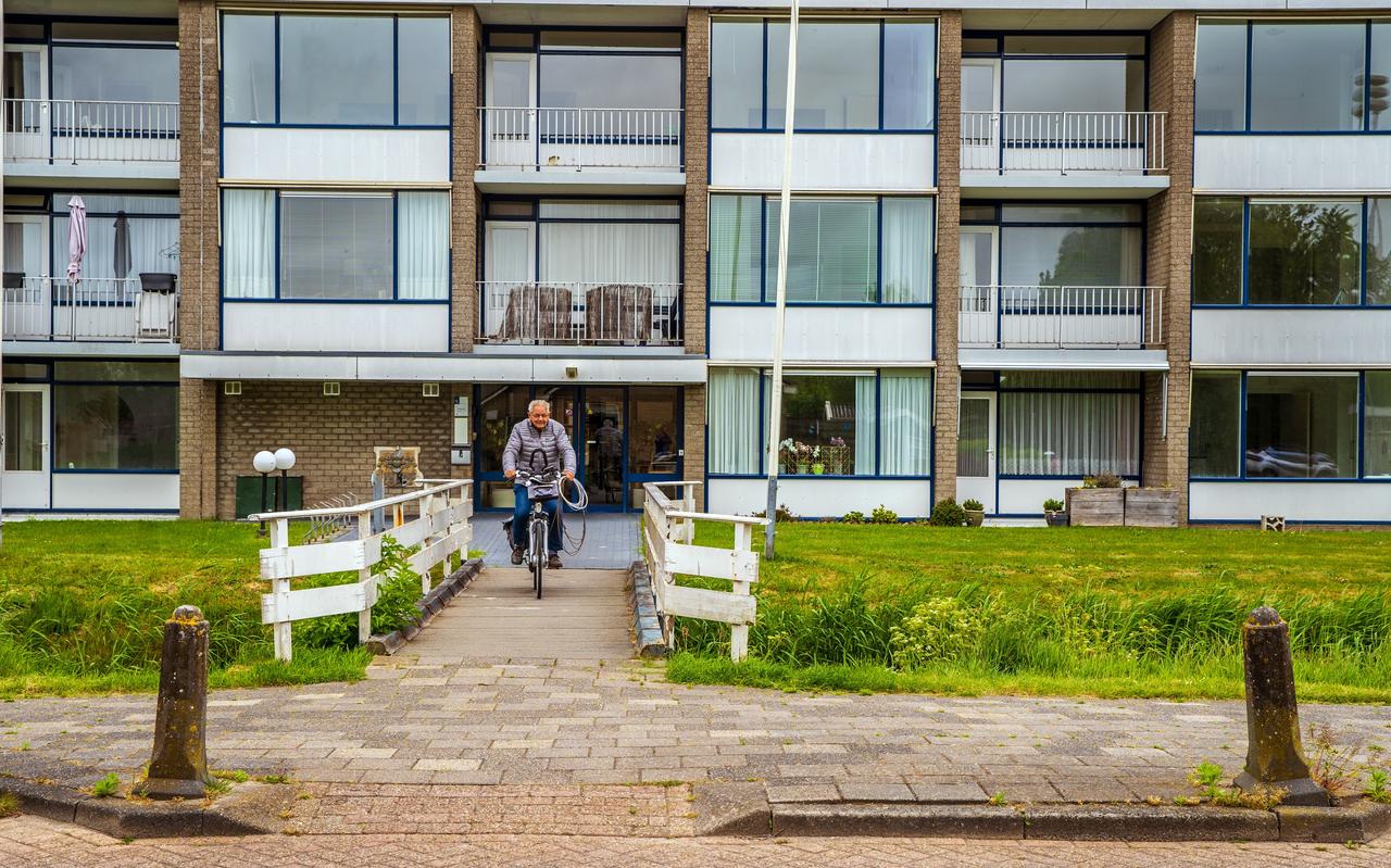 Orxmastate is een van de appartementencomplexen in Menaam waar een coronabesmetting zou zijn opgedoken. Orxmastate is een van de appartementencomplexen in Menaam waar een coronabesmetting zou zijn opgedoken.