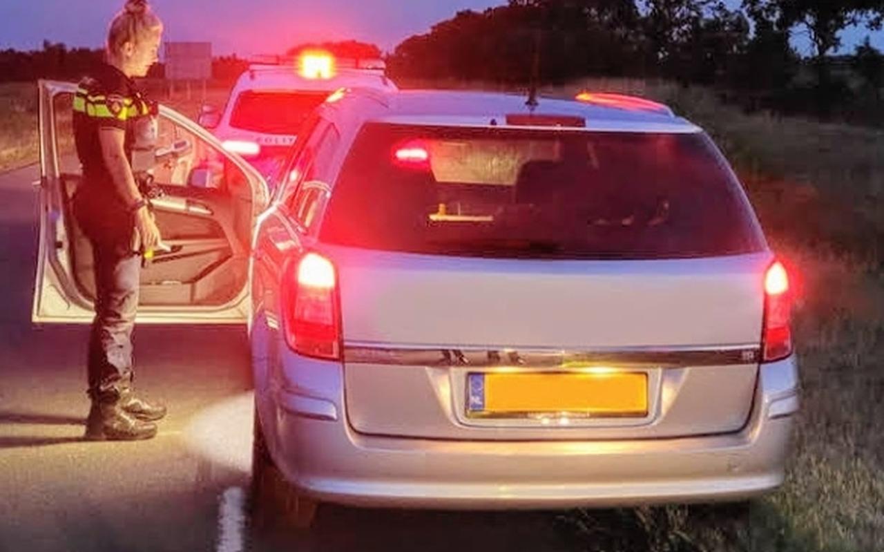 Een alcoholcontrole in augustus van dit jaar door de politie Noordoost Fryslân. Een alcoholcontrole in augustus van dit jaar door de politie Noordoost Fryslân.