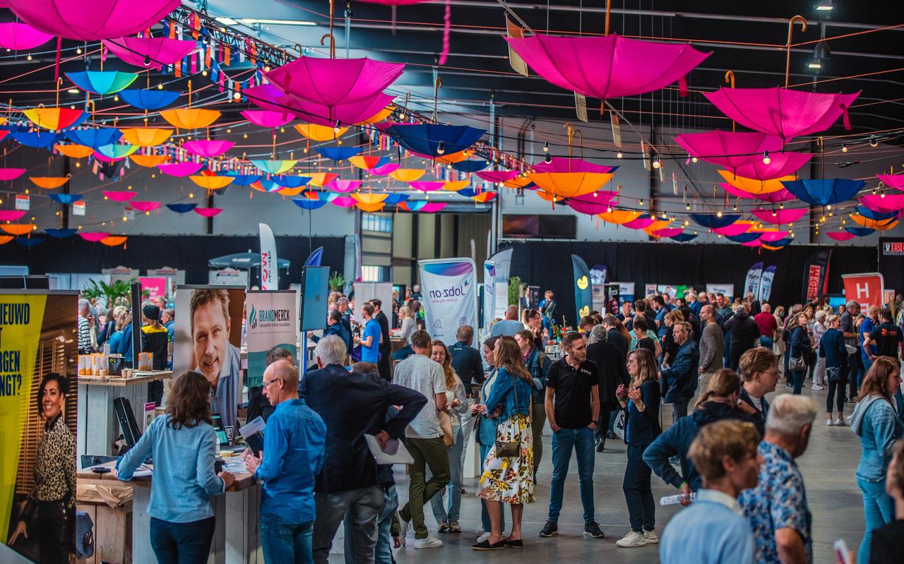 Het Werkfestival Súdwest-Fryslân bij transportbedrijf Hoekstra in Sneek. Het Werkfestival Súdwest-Fryslân bij transportbedrijf Hoekstra in Sneek.
