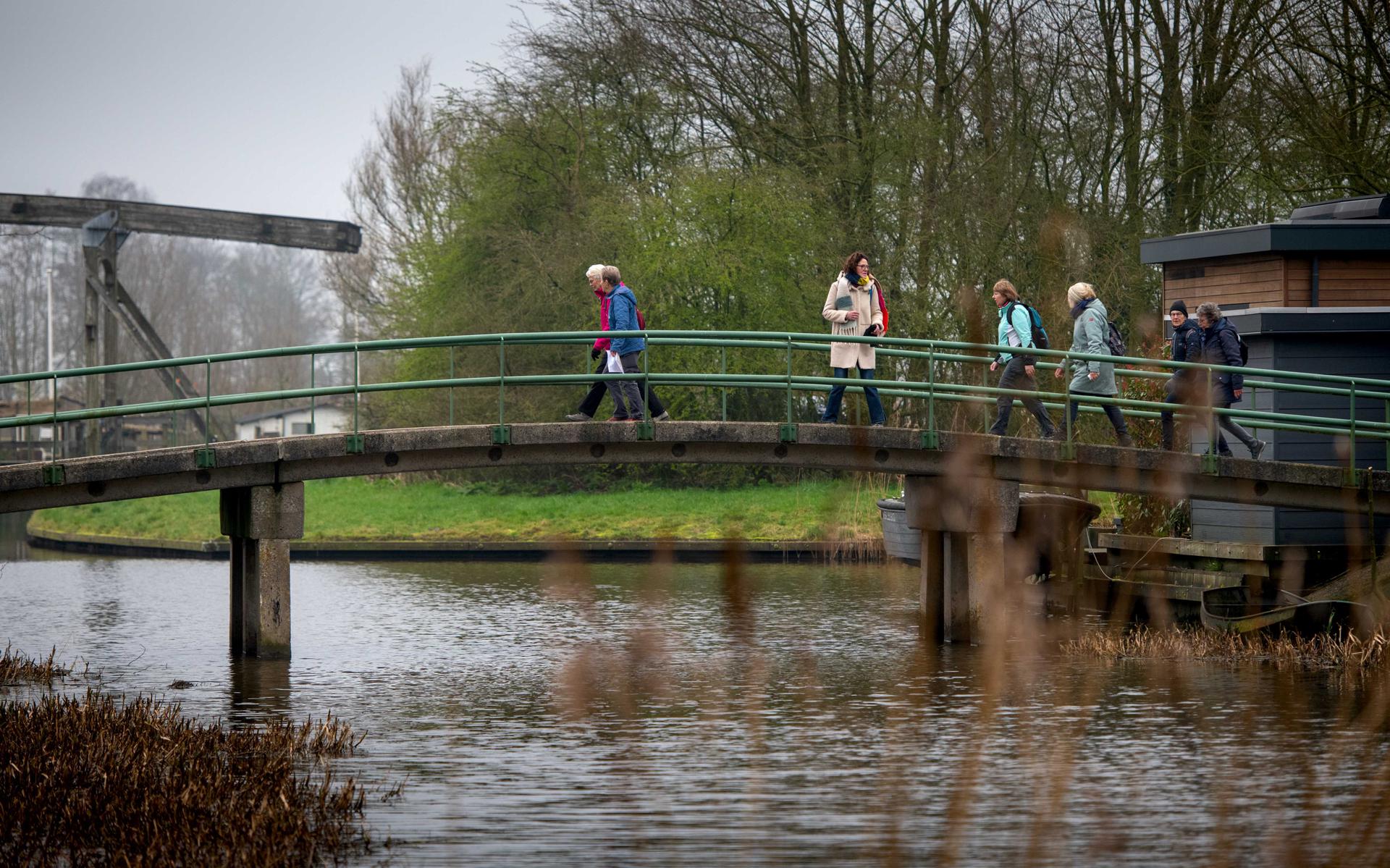 Pfos In De Sloot Gaswinning Op Het Wad En Afbrekende Gieken En Masten