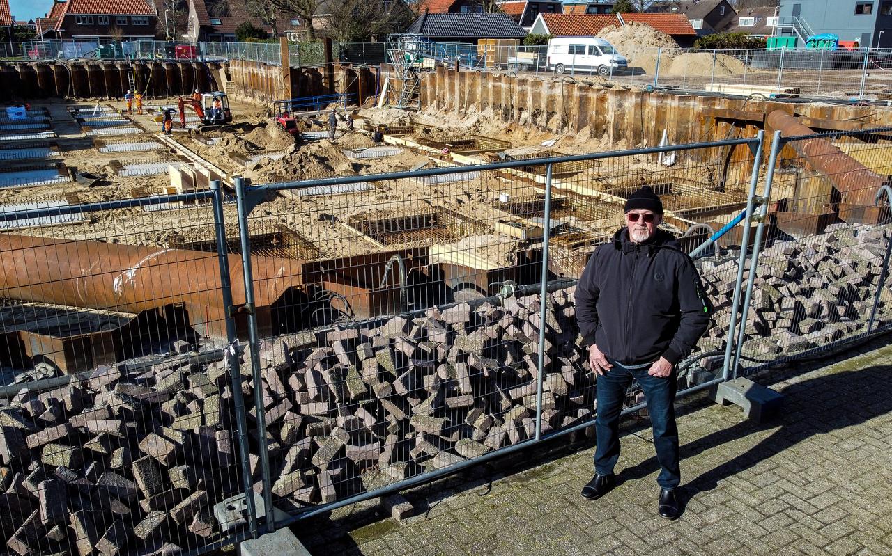 Archieffoto. Lemster Gatze Wouda bij de bouwplaats van de supermarkt die veel parkeerruimte opslokt. Archieffoto. Lemster Gatze Wouda bij de bouwplaats van de supermarkt die veel parkeerruimte opslokt.
