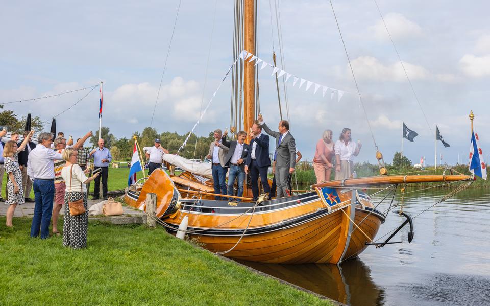 Een viertal Friese partijen uit de Provinciale Staten willen, als er geen geld beschikbaar komt voor een Friese Pride-boot, het Friese Statenjacht de Friso naar de Amsterdamse grachten sturen.
