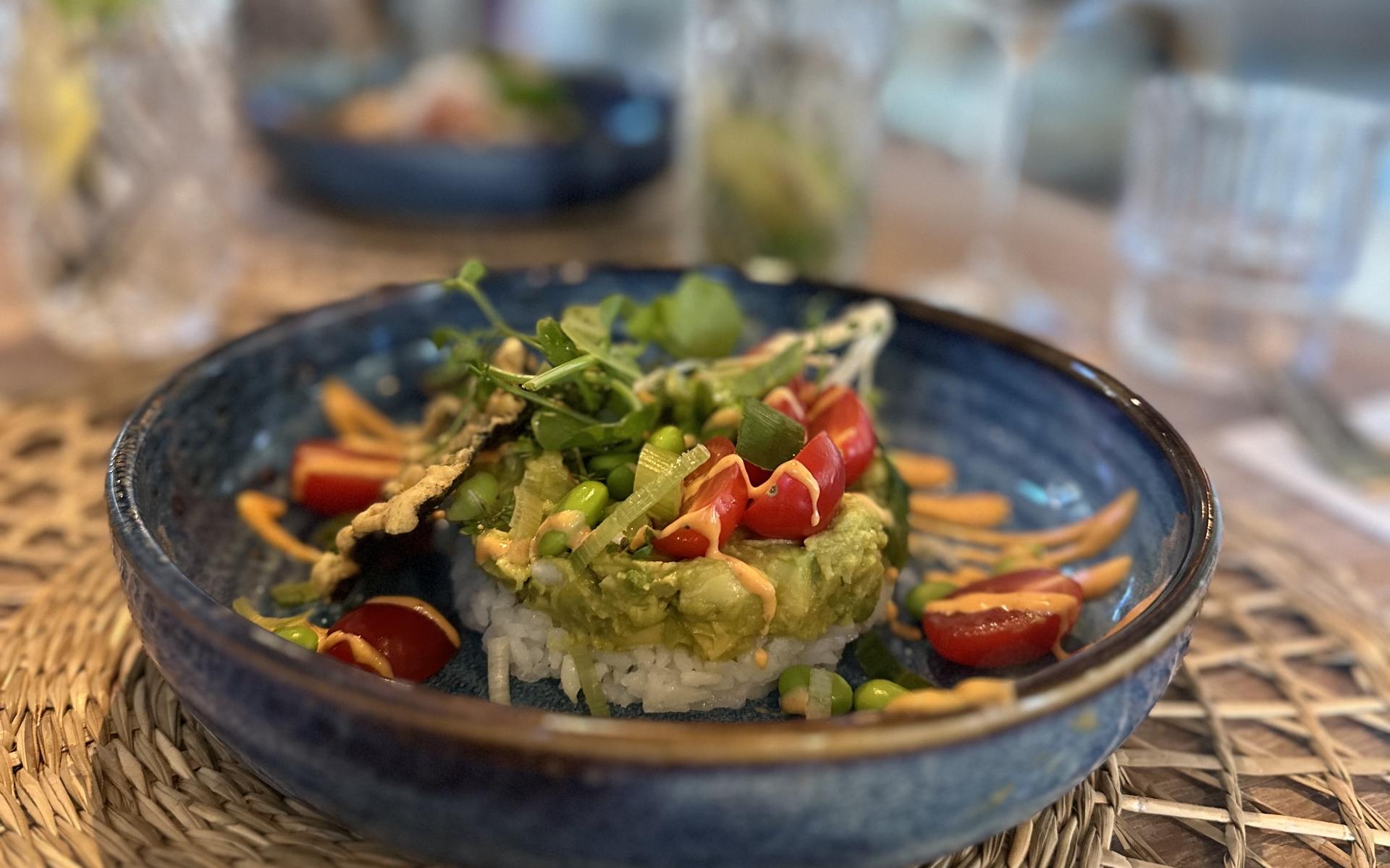 Beetje bohemian, tikje beachy en een snufje Azië bij Spot Langweer | restaurantrecensie