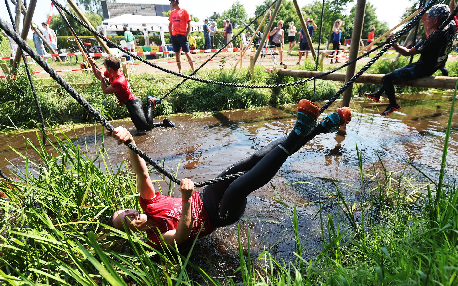 De Knipe epicentrum van de nationale survivalrunsport. Zo’n 4500 deelnemers ploeteren vier dagen lan