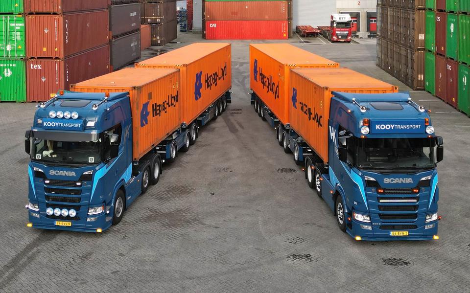 Vrachtwagens van Kooy Transport.